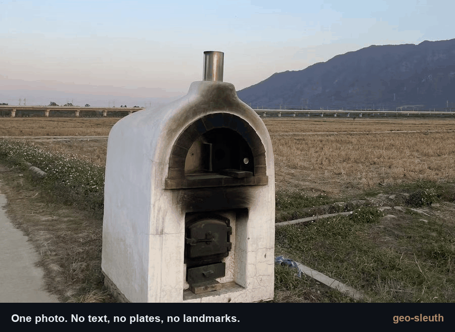 https://github.com/Oldcircle/geo-sleuth/blob/HEAD/From one photo to a camera position: the photo, the region scan, the skyline overlays, the evidence image