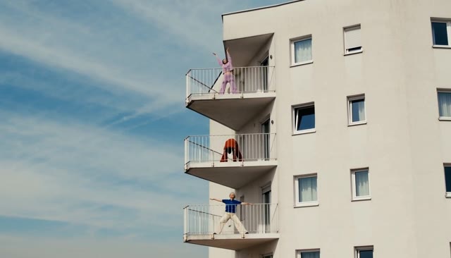 https://github.com/Pika-Labs/Pika-H3-Flex/blob/HEAD/A journey between balconies